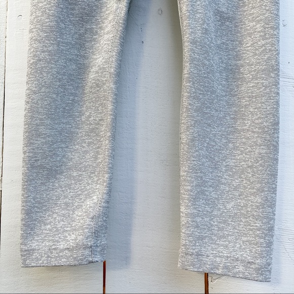 Outdoor Voices Two-Tone Warmup Crop Leggings Ash Dove Dark Grey Light Gray Small - Picture 8 of 16